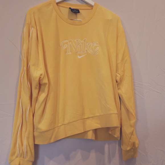 Nike Retro Sweatshirt - Picture 1 of 9